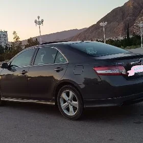Toyota Camry 2011
