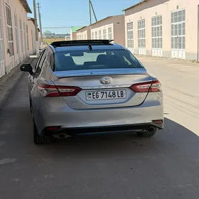 Toyota Camry 2020