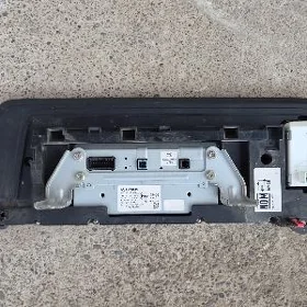 lexus es Monitor 22/24 yyl