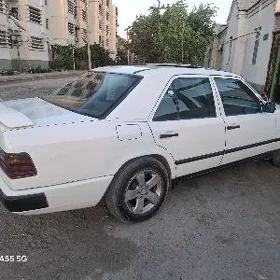 Mercedes-Benz 230E 1987