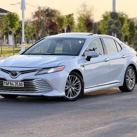 Toyota Camry 2018