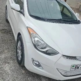 Hyundai Elantra 2012