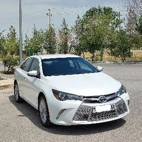 Toyota Camry 2016