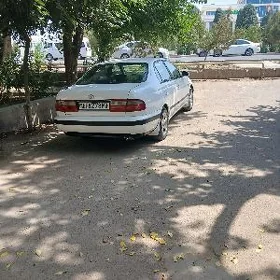 Toyota Carina 1995