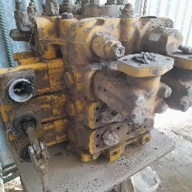katarpiller De-8 raspilitel