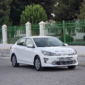 Kia Rio 2021