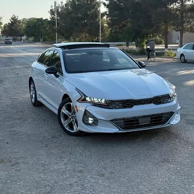 Kia K5 2021