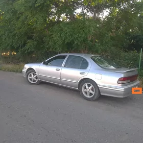Nissan Cefiro 1995