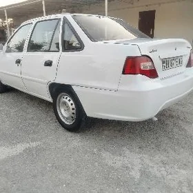 Daewoo Nexia 2014