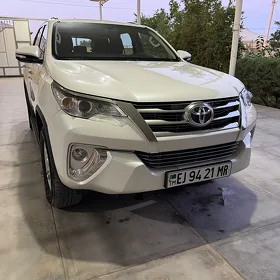 Toyota Fortuner 2017