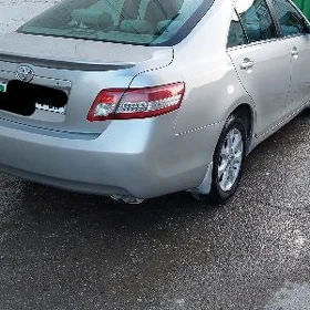 Toyota Camry 2010