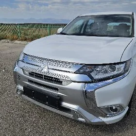 Mitsubishi Outlander 2022