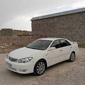 Toyota Camry 2004