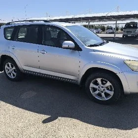 Toyota RAV4 2010