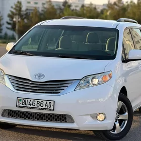 Toyota Sienna 2010