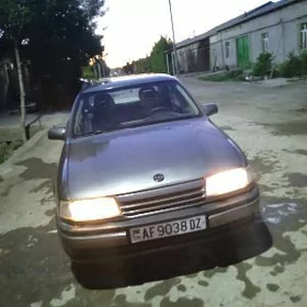 Opel Vectra 1990