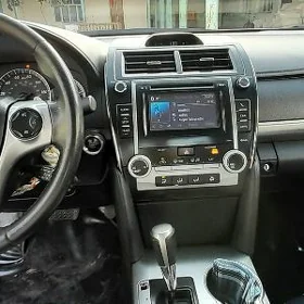 Toyota Camry 2014