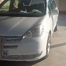 Toyota Sienna 2004