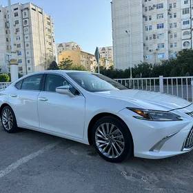 Lexus ES 350 2020