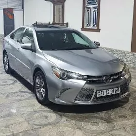Toyota Camry 2016