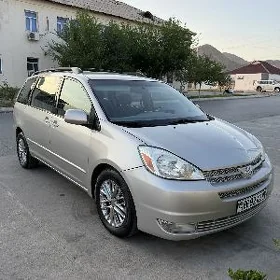 Toyota Sienna 2004