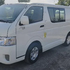 Toyota Hiace 2008