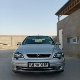 Opel Astra 2003