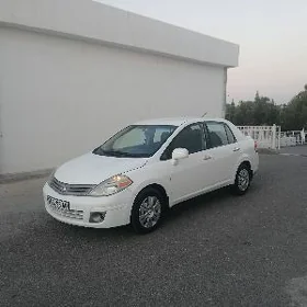 Nissan Versa 2010
