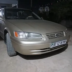 Toyota Camry 1998
