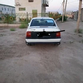 Opel Vectra 1989