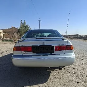 Toyota Camry 2000
