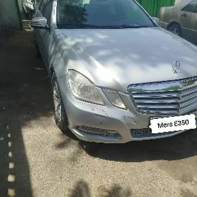 Mercedes-Benz E350 2010