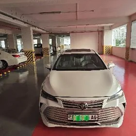 Toyota Avalon 2018