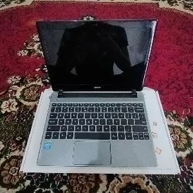 Noutbuk acer