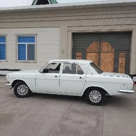 Gaz 24 1983