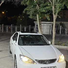 Toyota Camry 2004