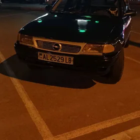 Opel Astra 1993