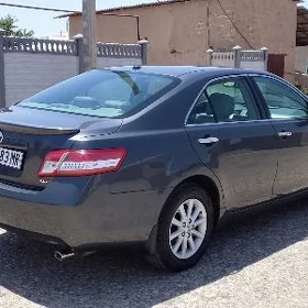 Toyota Camry 2011