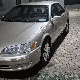 Toyota Camry 2000