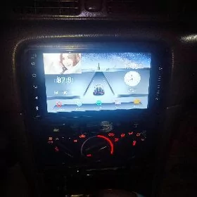 Manitor ekran Androŷt