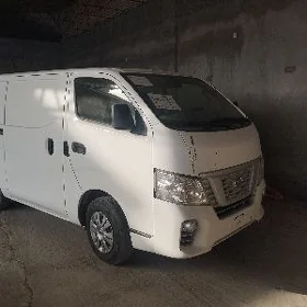 Nissan Urvan 2022