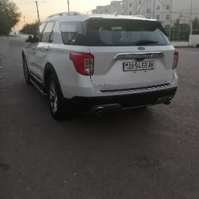 Ford Explorer 2021