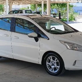Ford B-Max 2013