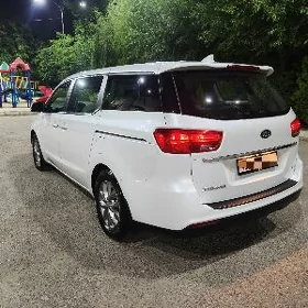 Kia Sedona 2020