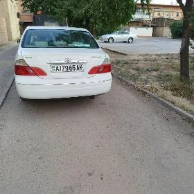 Toyota Avalon 2001