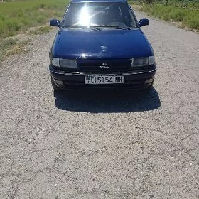 Opel Astra 1993