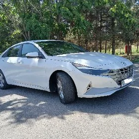 Hyundai Elantra 2021