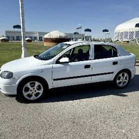 Opel Astra 2005