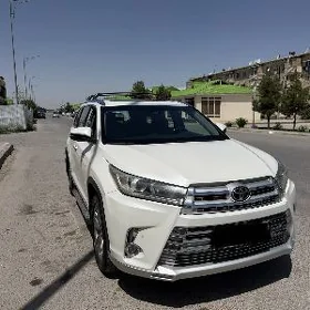 Toyota Highlander 2017