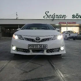 Toyota Camry 2012